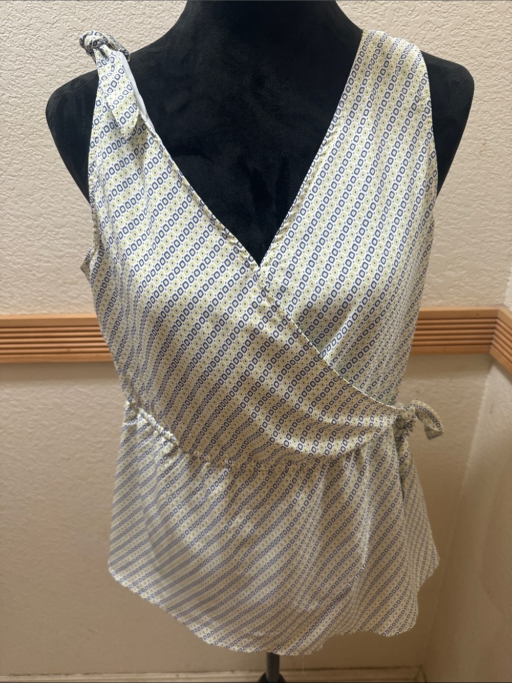 Banana Republic Sleeveless Wrap Blue and Green Geometric Peplum Top Size M
